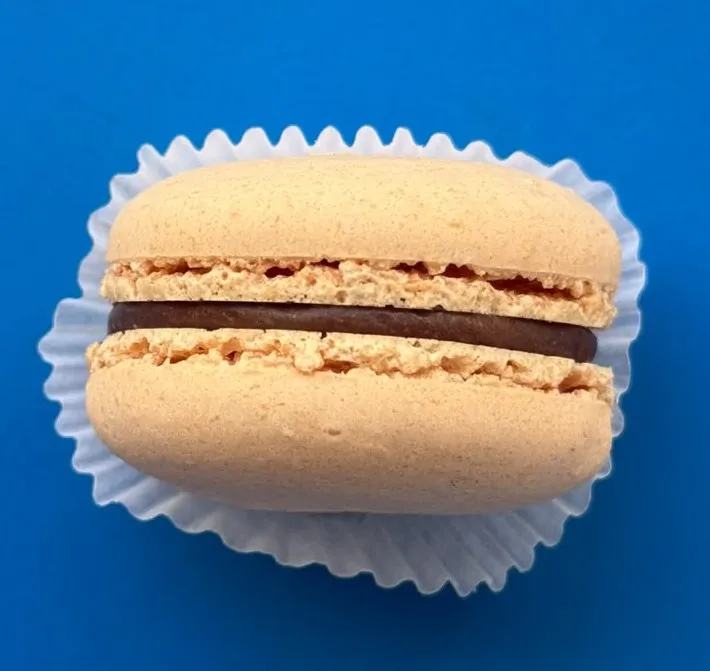 [MACA-02] MACARON CHOCO LECHE
